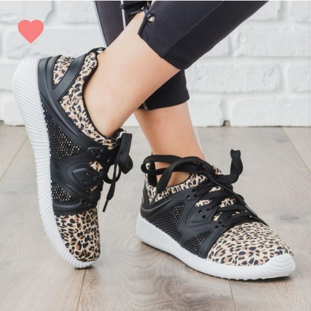 AMAZING Leopard Sneakers!!
